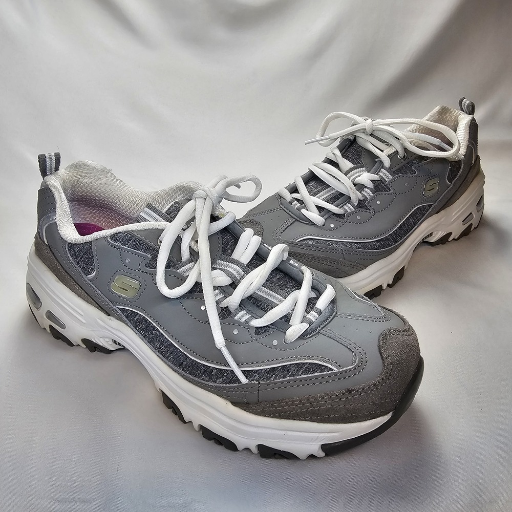 Skechers DLites Women's Size 7 Gray White Chunky Sneakers Air Cooled Memory Foam